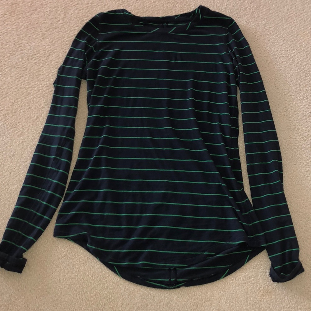 Lululemon long sleeved top